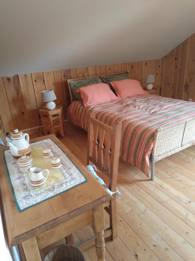 Bed and Breakfast Les Dames De La Saugiat à Le Fied Extérieur photo