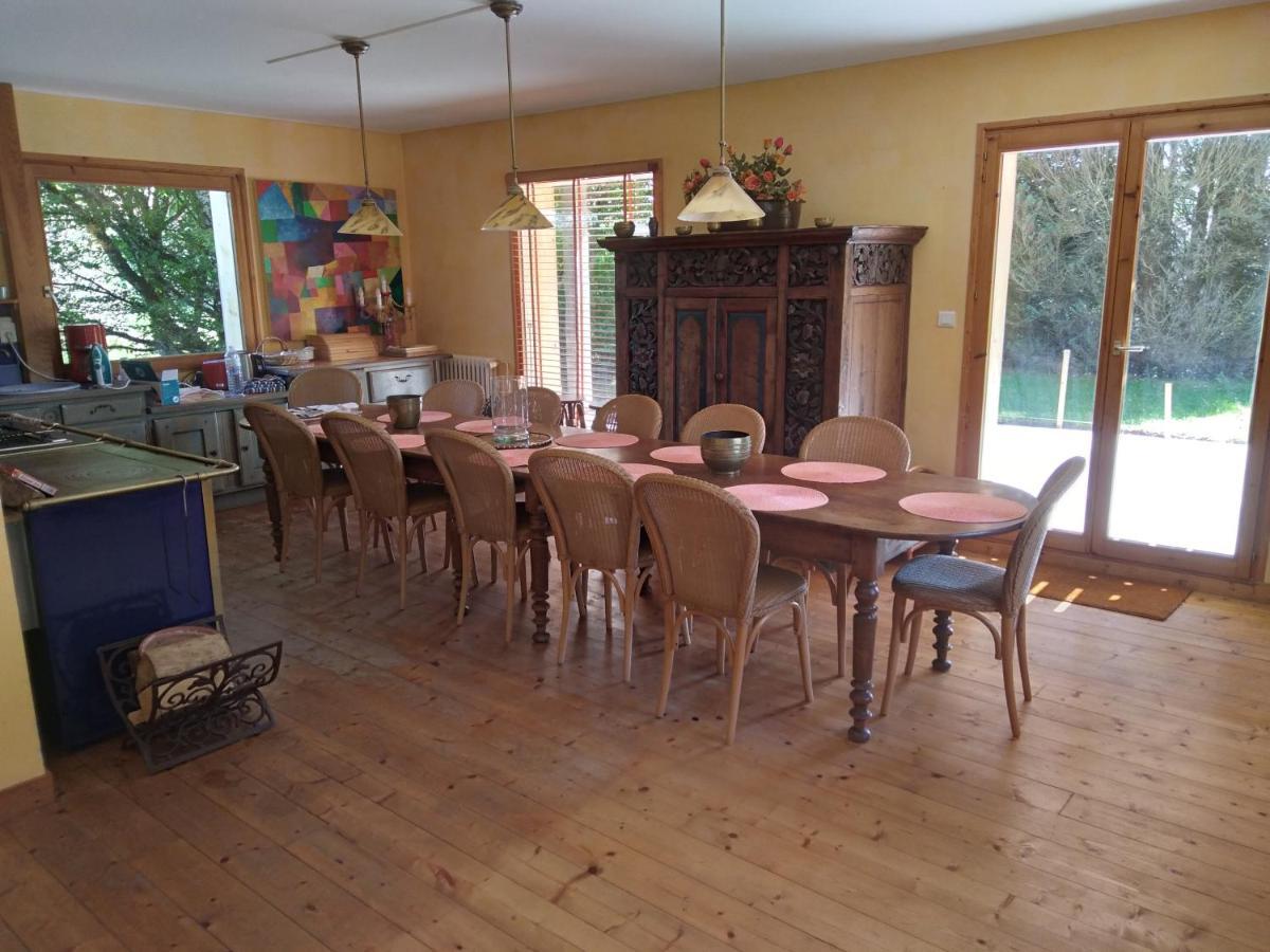 Bed and Breakfast Les Dames De La Saugiat à Le Fied Extérieur photo